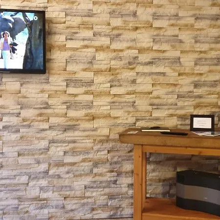 Tor Zum Muenzenberg בית נופש